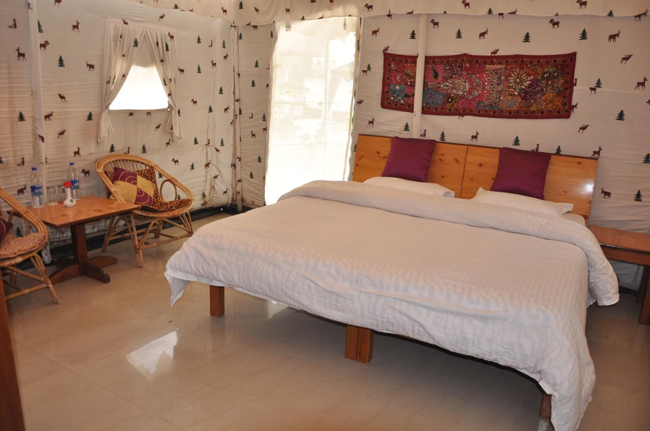 Tatva Bir Tents And Hotel Kangar Exterior photo