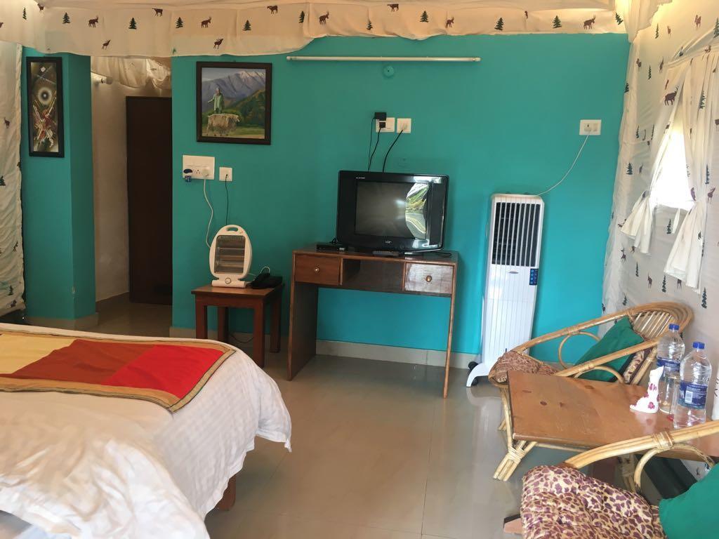 Tatva Bir Tents And Hotel Kangar Exterior photo